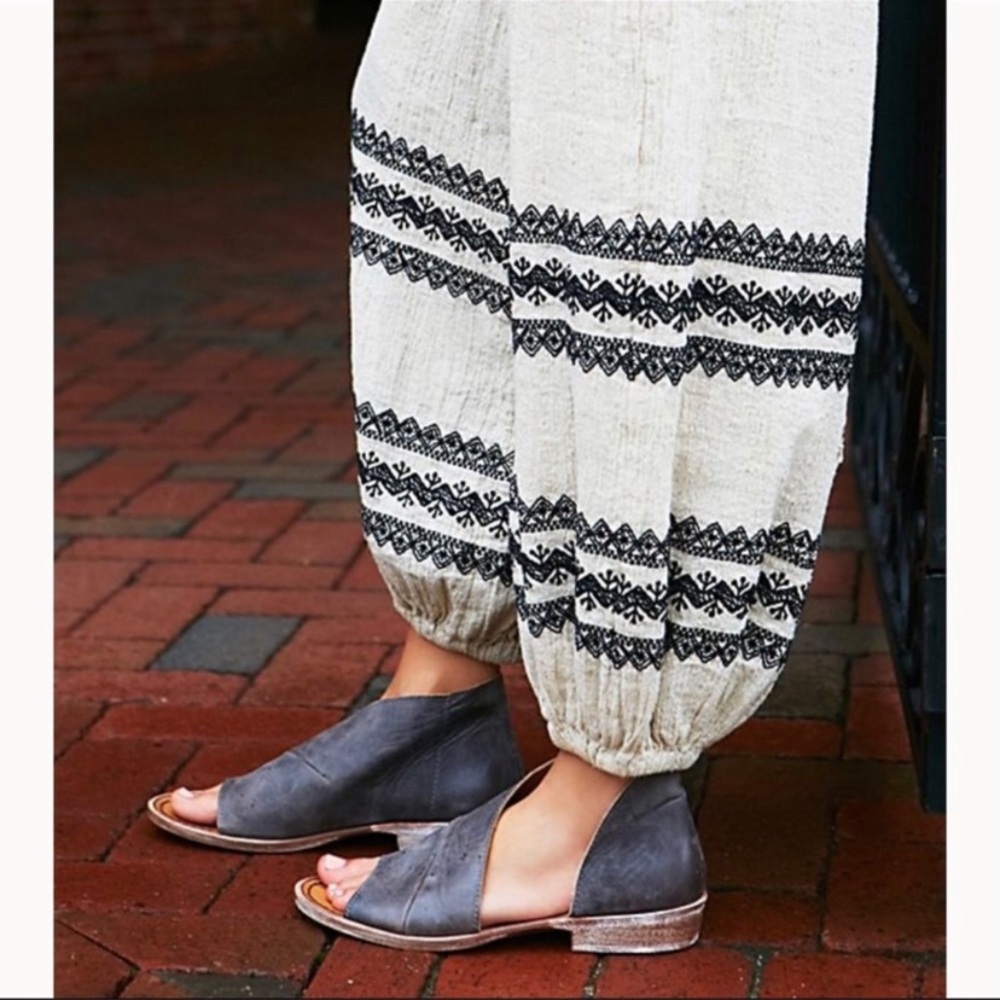 **New** Free People Mont Blanc Black Sandals 38